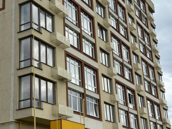 Здається нова квартира в новобудові ( перша здача )