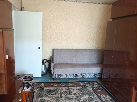 Сдам 1- комнатную квартиру. 3-й этаж в 5-ти этажном доме. Район "Кристалл" Никополь