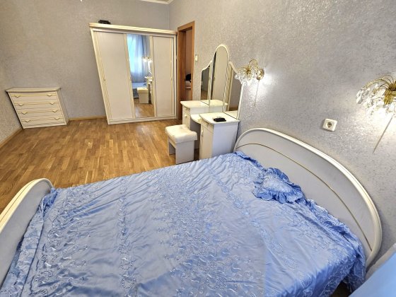 БЕЗ КОМІСІЇ! Сдаю 2к квартиру 65 м. Довгостроково. Лісовий масив. Метро Лісова, Чернігівська. Київ