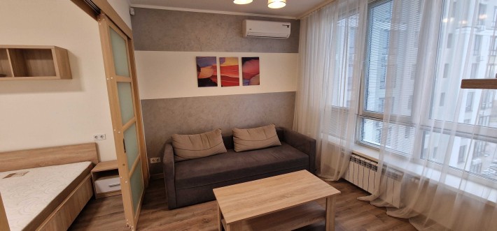 Оренда Вірменська 6 (300м від метро Вирлиця) - фото 1