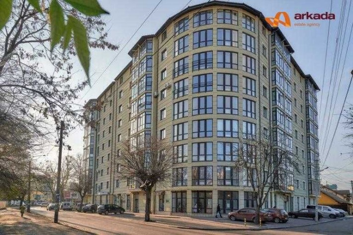 3-х кімнатна квартира, в центральній частині міста - фото 1
