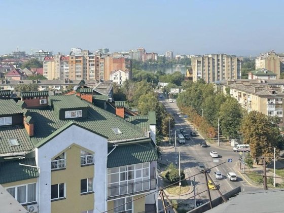 Оренда 3-х кімнатної,двохрівневої, в центрі,можна з невеличкою тваринкою. Ивано-Франковск