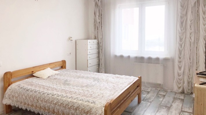 Простора тепла квартира 54 м² на Виноградарі. Великий хол, кухня з балконом, бойлер, кондиціонер. Ві - фото 1