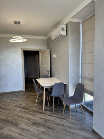 Оренда 2-х кімн Центр  ЖК «Яровиця» 550$ є підземний паркінг - фото 1