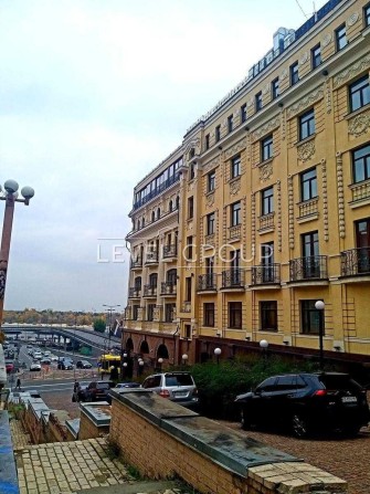 2К Боричів Узвіз, 5 Поділ Поштова Площа - фото 1