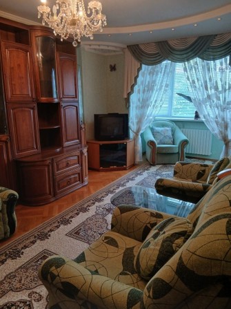 Здам 3-ну кв-ру в м.Києві по вул.Євгена Коновальця,15 - фото 1