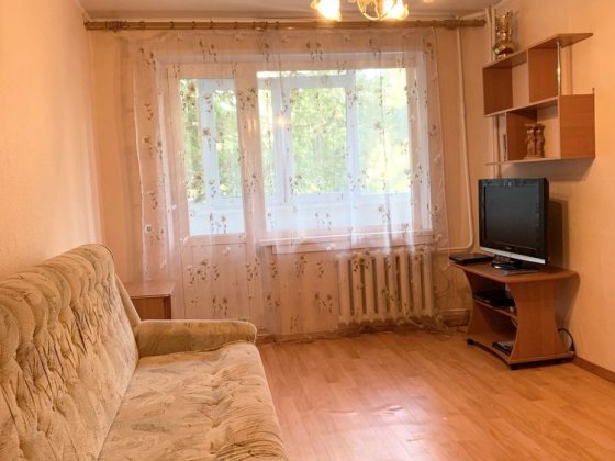 Здається в оренду 1-кімнатна квартира по вулиці Спасівська 3, 2-поверх Кривий Ріг