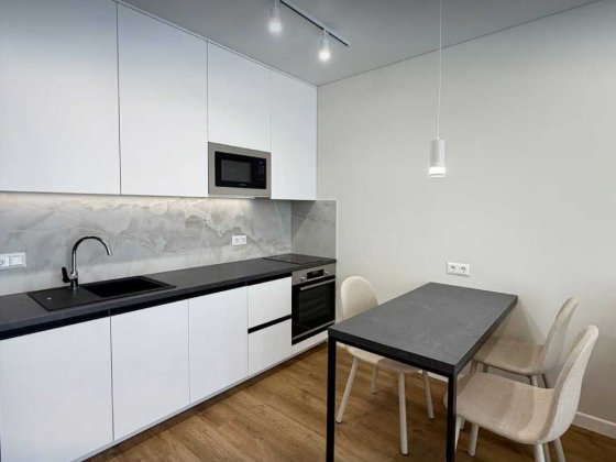 Оренда 1к квартири 40 м² з гардеробною у Файна Таун Київ