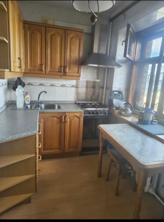 Оренда квартири вул.Набережно-Хрещатицька 11, 35кв.м., Поділ. - фото 1