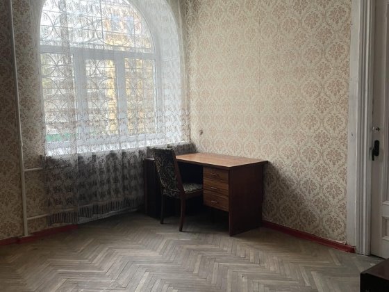 Квартира на вул. Жилянська (Сталінка) Київ