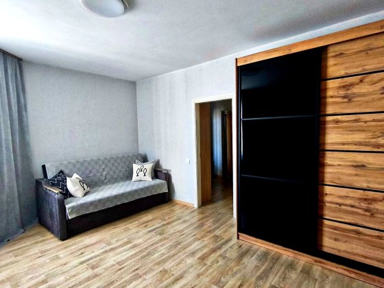 Оренда 1к.квартири вул.Харківське шосе,152 . Киев