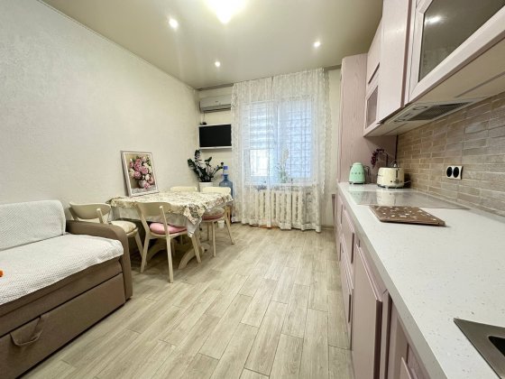 Оренда 1к , Європейського Союзу 31а 52м2, Паркінг. Без комісії!! Киев