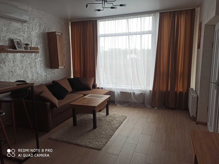 Стильна 2К з панорамним видом на центр. ГЕНЕРАТОР - фото 1