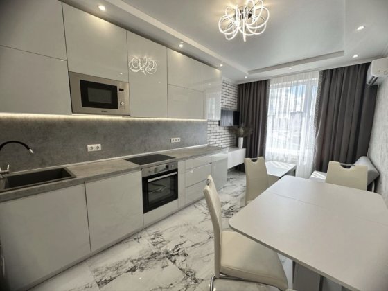 Сдам 2 ком квартиру м Теремки Метрополис ТРЦ  Республика Киев