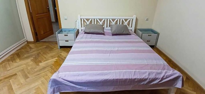 Оренда 3 кімнатної квартири, бульвар Лесі Українки, С.М. "Печерська" - фото 1