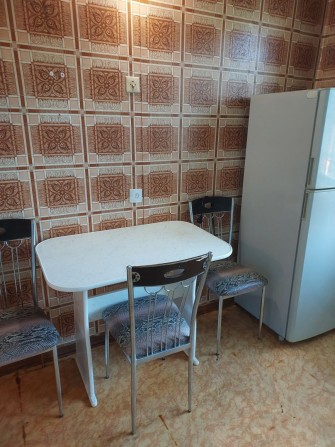 Сдам большую 2 ком кв Ул Гудыменко 6 /9 - фото 1