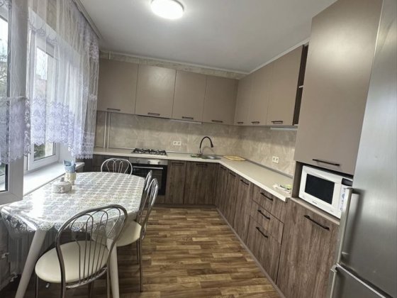 Здається 3-кімнатна квартира район Малого ринку, вул. Фортечна Запорожье