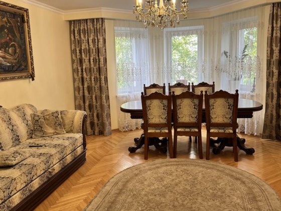 Оренда  3-х кімнатної квартири по вул. Трильовського Львів