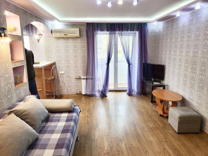 Оренда 2х кімнатної квартири в Олександрівському р-ні (Приходська 45а) - фото 1