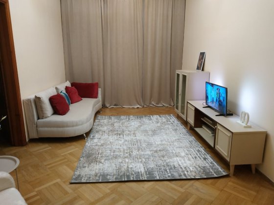 здається трьохкімнатна  квартира в центрі Львів