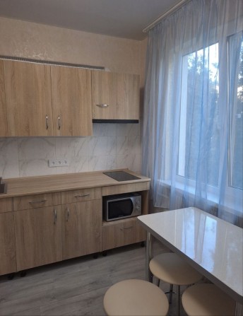 Здам 1 кімнатну квартиру на Олексіївці, пр.Перемоги,54Б - фото 1
