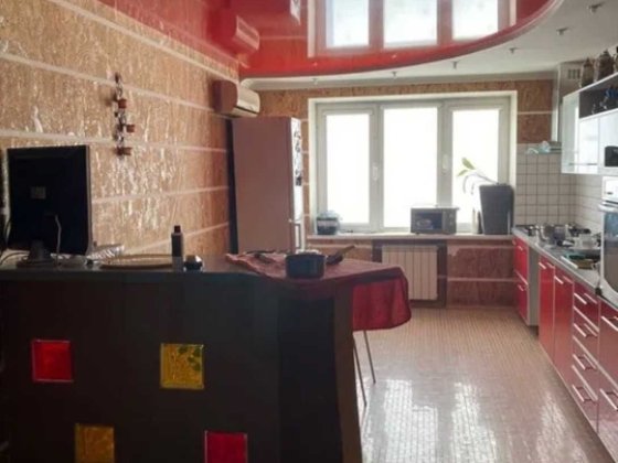Квартира в центре 130 кв.м. Военным, с животными, рассмотрим всех! Запорожье