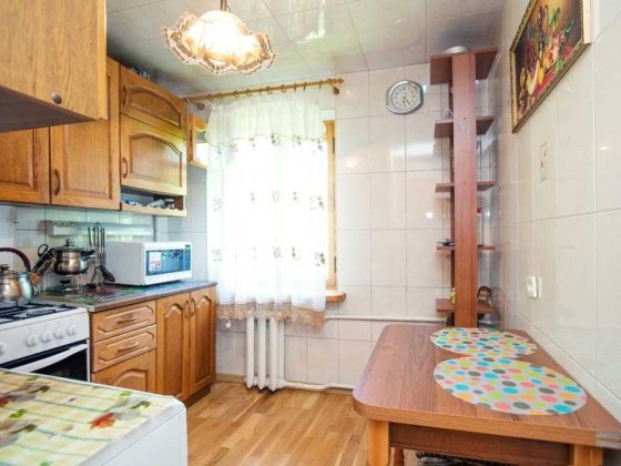 сдам  квартиру студентке до лета на французском бульваре  22а Одесса