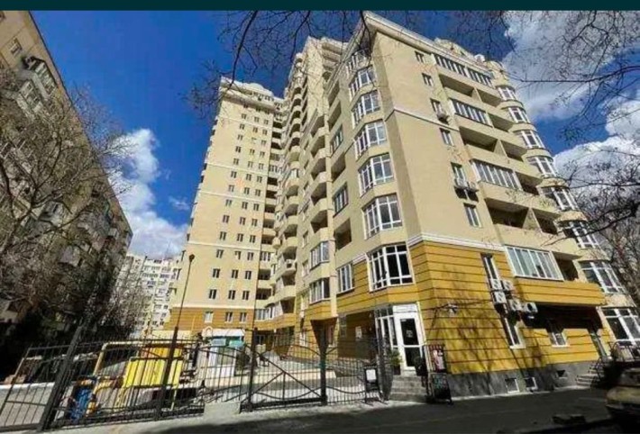 Сдам до лета. Евротрешка. Аркадия. Парк Победы - фото 1