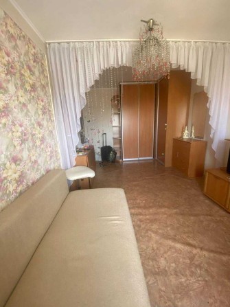 Здається кімната в блочному гуртожитку по вулиці Азербайджанська поряд метро Чернігівська - фото 1