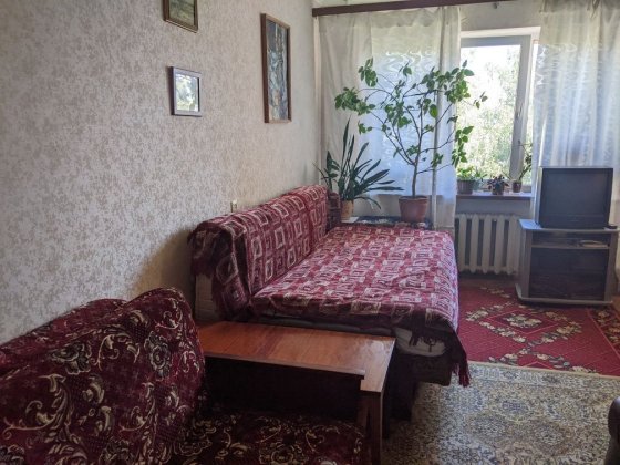 Здам кімнату для проживання дівчини. Льонокомбінат.