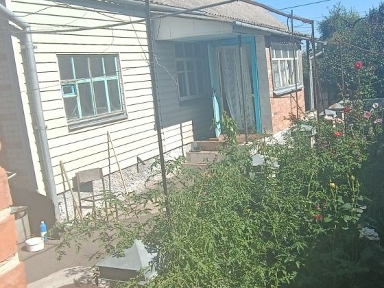 Здам окрему кімнату в приватному будинку