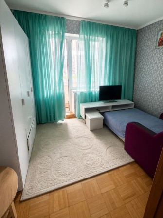 Здається  кімната в 3х кім.кв,6/9,біля метро  Вирлиця. - фото 1