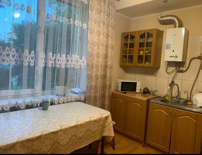 Терміново ! Здається гарна окрема кімната. Р-н парку Шевченка. Всі компослуги враховано! ДЛЯ 1 - 2 Д - фото 1