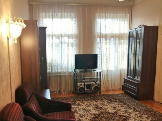 Сдам кiмнату с балконом,меблями,технiкой Куренiвський парк, метро и
