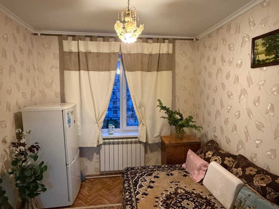 Здам окрему  кімнату 10 кв метри в 3-х кімнатній квартирі на жм Тополя -3, буд. 47.