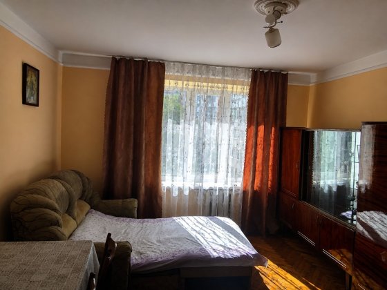 Оренда кімнати в сімейному гуртожитку | вул. Тичини (р-н Балатон) Львов