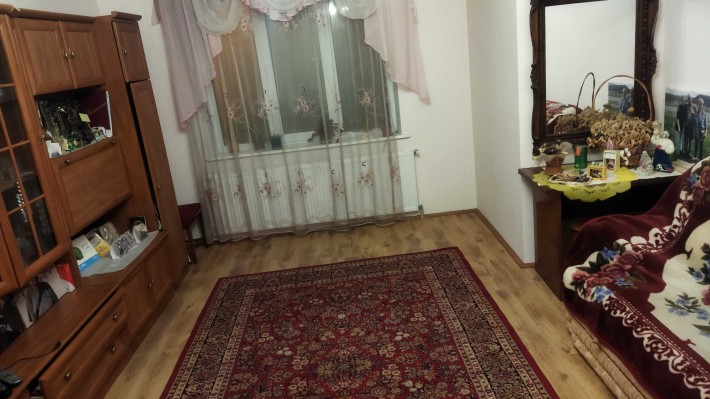 Кімната вул.Володимира Великого ізольована в гарн.ст. з ремонтом.Вільна. - фото 1