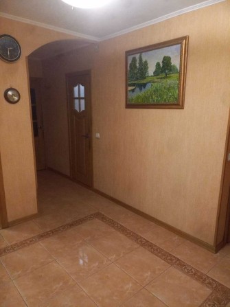 Здається окрема кімната для дівчини у великій 2-кімнатній квартирі (Солом'янський район, вул. Братів - фото 1