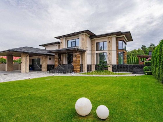Оренда будинку 680 м² з басейном і генератором, Іванковичі Иванковичи