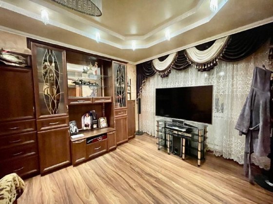 Продаж 3-к квартири вул. Радунська 9
