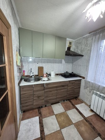 Здається в Гатному 1кім.квартиру прибудова на будинку - фото 1