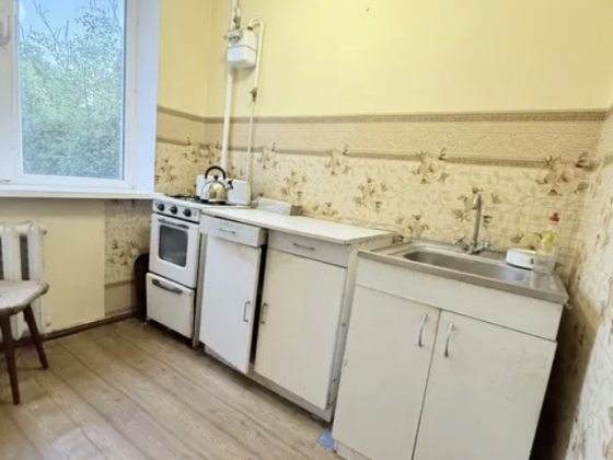 Продається 1-кімнатна квартира по вул. Героїв України Бердичев
