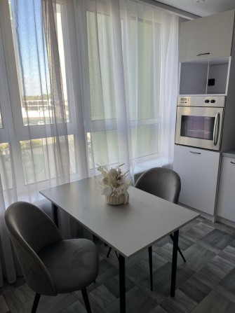 Нова 1-к квартира в ЖК Ліко Град Perfect Town, Максимовича 32 Б, Генератор24/7, метро, 4 поверх - фото 1
