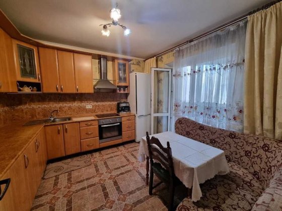 Оренда великої 3кімнатної квартири на Григоренка Киев