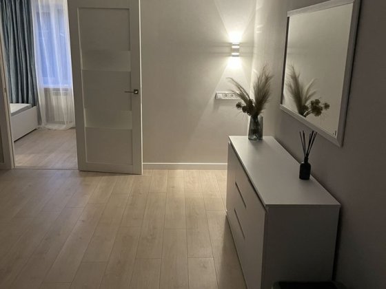 Оренда 2к квартири з ГАЗОВОЮ ПЛИТОЮ,центр Мечнікова goodwine Кловська, низький поверх Киев