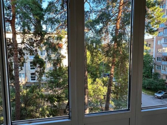 1-кім квартира біля метро без комісії (вул.Поліська) Киев