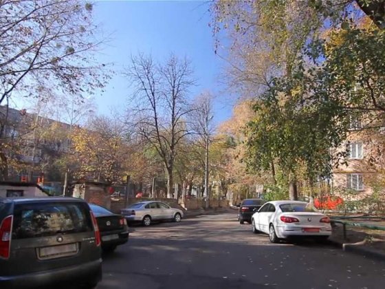 2к Печерськ, ГАЗ, газова колонка! Станція «Печерська» — 8 хв. Тихий двір! Киев