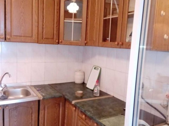 1-кімнатна квартира з балконом. Підселення. Без хазяїв. Метро "Нивки"."Сирець".Щербаківського вул., Киев