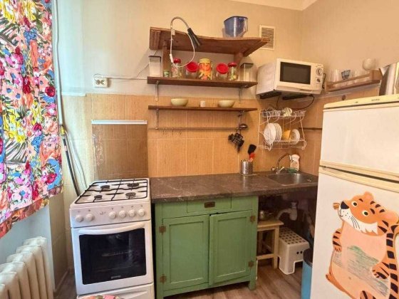 Оренда затишної 1 кімнтаної квартири, Будівельників вул., 26/8, метро Дарниця Киев