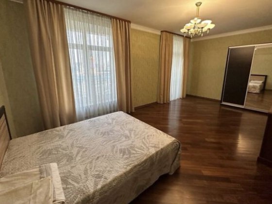 Круглоуніверситетська 3-5 Оренда 4К Квартири Бессарабка Центр Киев